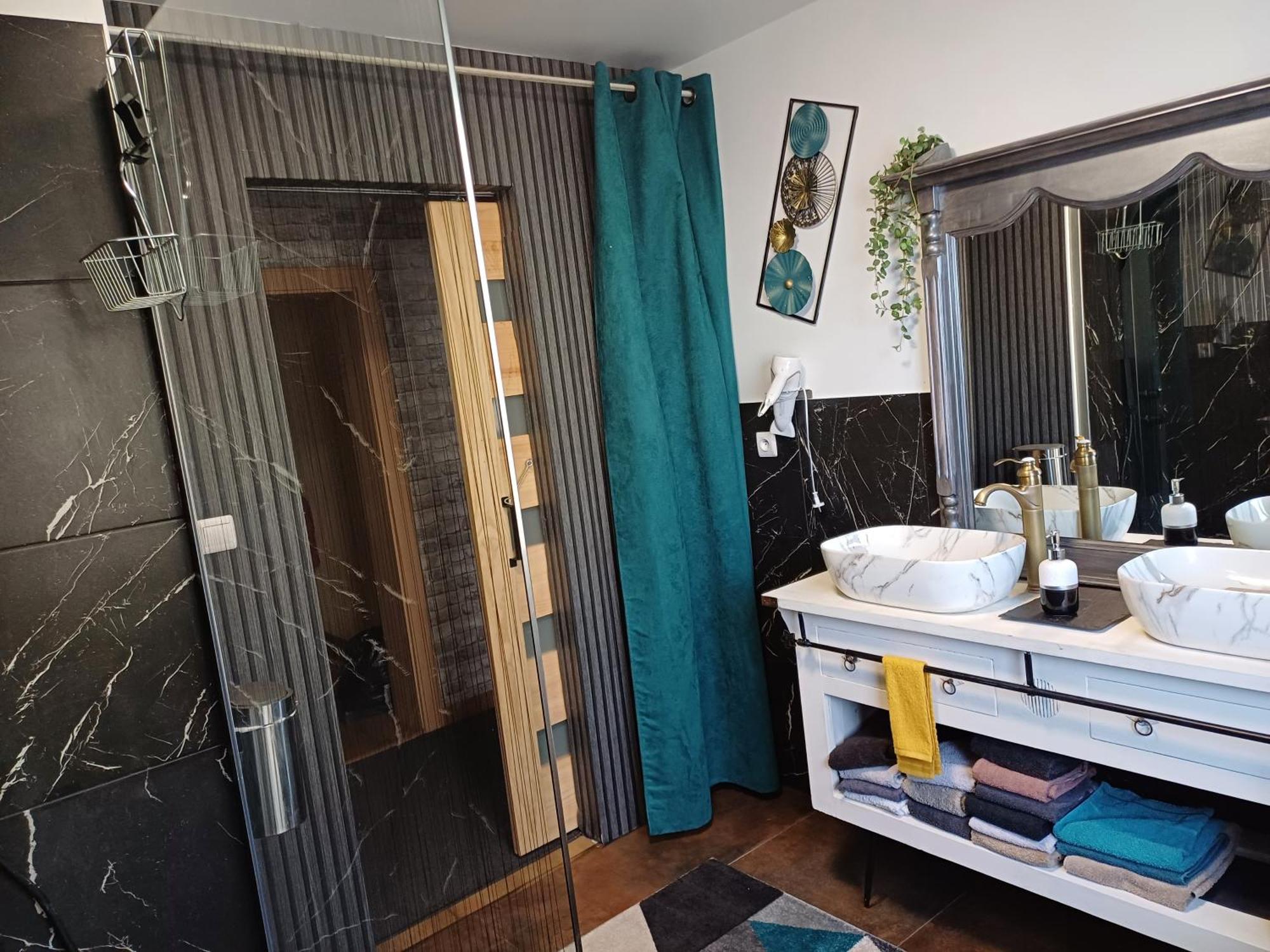 Chambres D'Hotes La Foret Лонгви Екстериор снимка