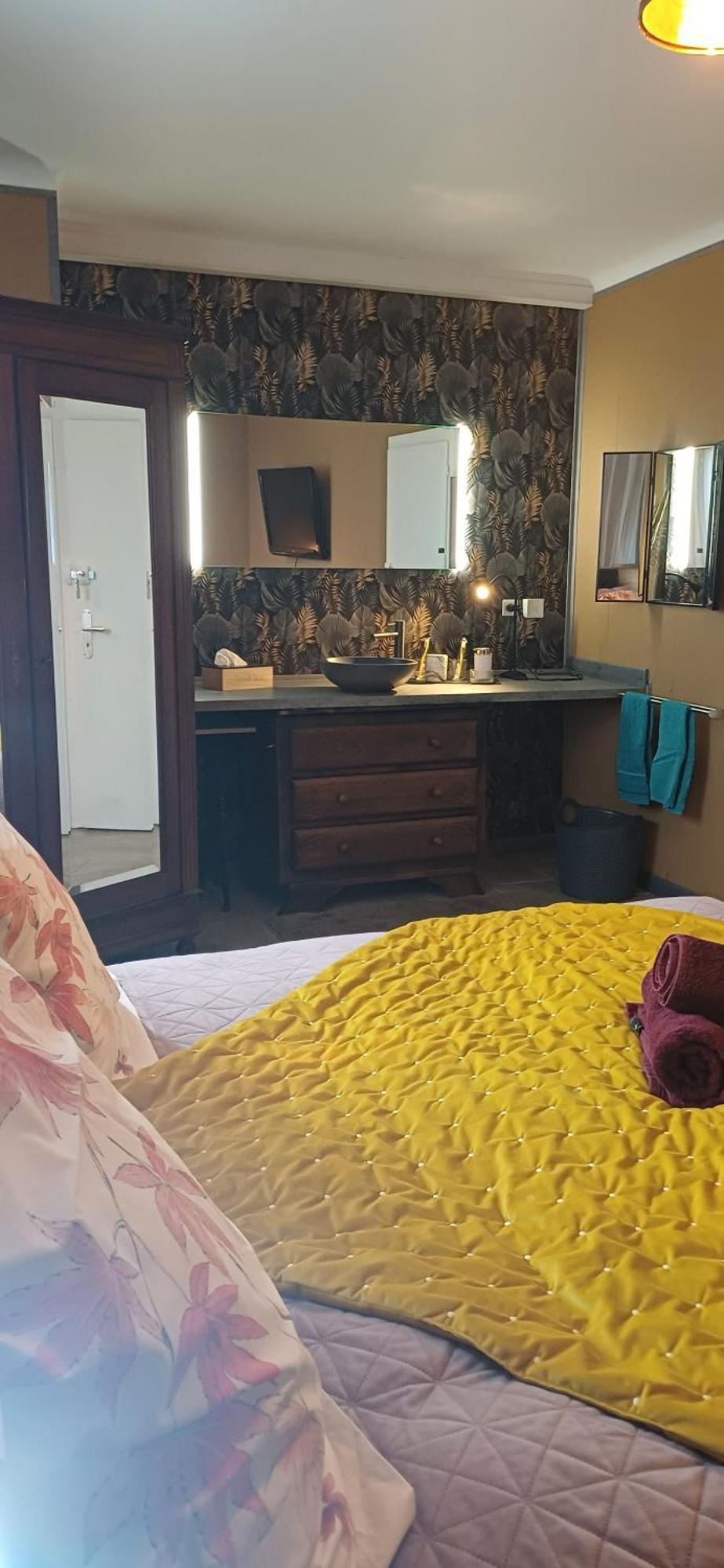 Chambres D'Hotes La Foret Лонгви Стая снимка