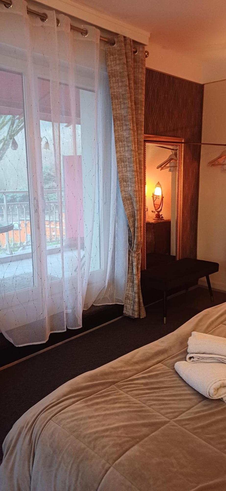 Chambres D'Hotes La Foret Лонгви Екстериор снимка